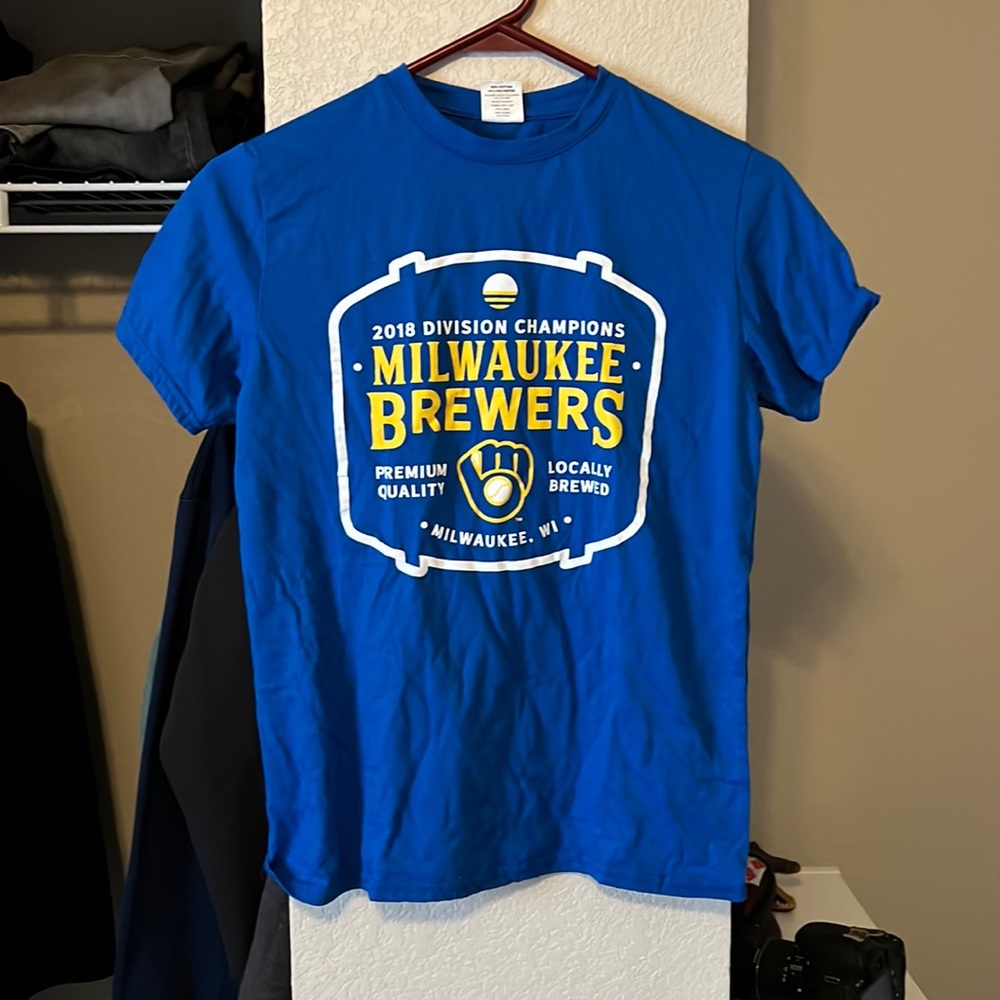 Kids Medium Brewers 2018 Division Champs shirt